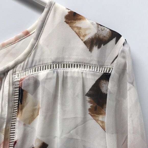 White House Black Market Zaida Boho Blouse in Ecru w/ Luscious - Picture 8 of 16